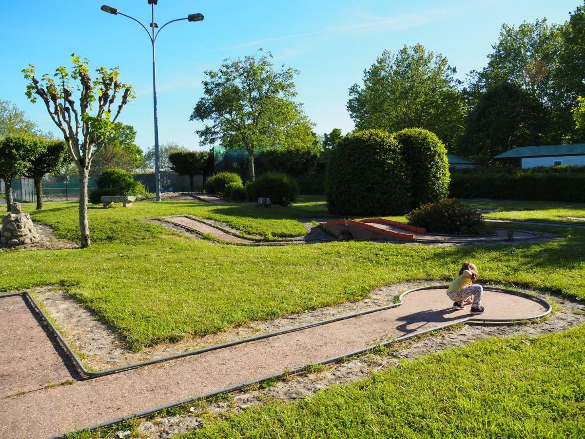 Camping Le Sorlut Cozes Exteriér fotografie